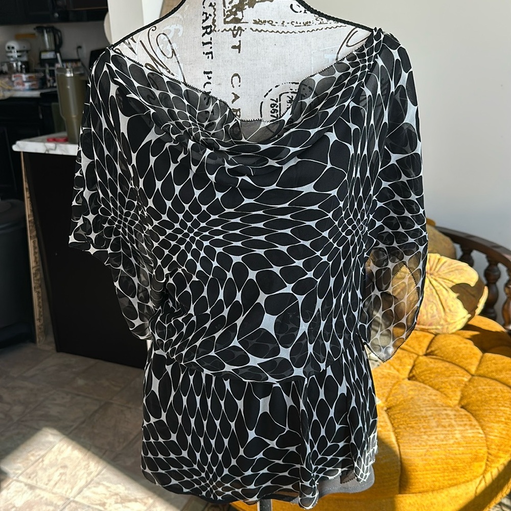 Kenneth Cole Reaction Blouse Size 2